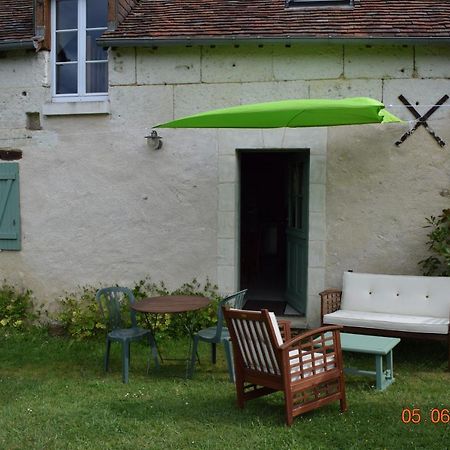 Au Calme Bed & Breakfast Houssay  Bagian luar foto